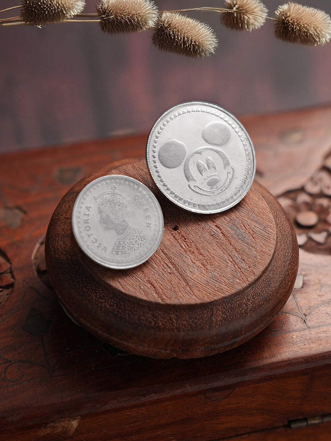 Mickey Mouse 10 gram & Empredd Victoria 5 gram Silver Coin 999 Silver